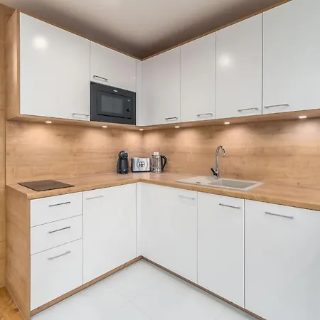 Apart111 Rodzinny 3 - 2 Sypialnie- Sauna, Silownia Appartement *