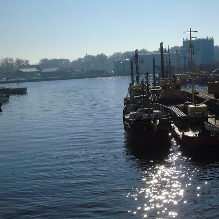 Apart111 Rodzinny 3 - 2 Sypialnie- Sauna, Silownia Διαμέρισμα *